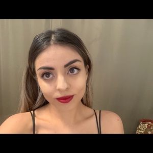 Meet your Posher, Esmeralda